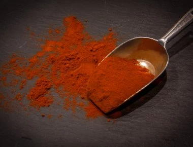 Βάζετε πάπρικα στο φαγητό; Δείτε τι κάνει στην υγεία σας